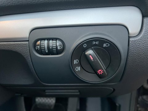 Volkswagen Golf SE TSI DSG 42