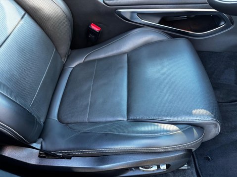 Jaguar F-Pace R-DYNAMIC HSE BLACK 88