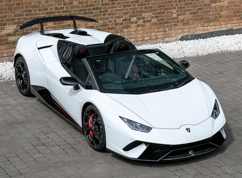 Lamborghini Huracan Spyder LP640-4 Performante 8