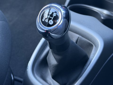 Toyota Aygo 1.0 VVT-i X-Trend TSS 5dr [Bi-tone] 26