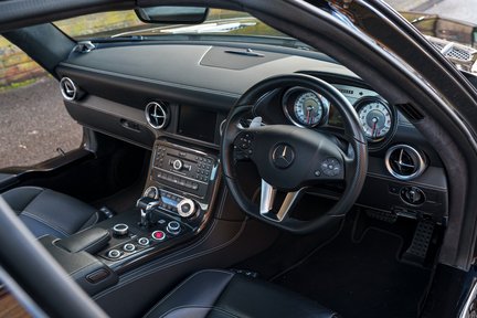 Mercedes-Benz SLS AMG Gullwing 14