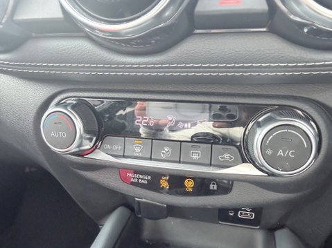Nissan Juke 1.0 DIG-T N-CONNECTA 18