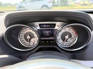 Mercedes-Benz SL Series 3.5 SL350 27