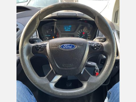 Ford Transit Custom 2.2 TDCi 290 Panel Van 5dr Diesel Manual L1 H2 (186 g/km, 123 bhp) 26
