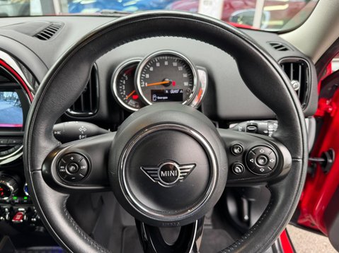 Mini Countryman COOPER D CLASSIC 31