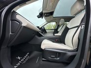 Land Rover Range Rover Velar R-DYNAMIC SE 41