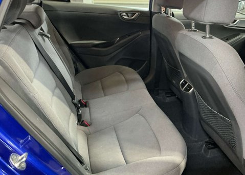 Hyundai IONIQ 1.6 h-GDi 8.9kWh Premium Hatchback 5dr Petrol Plug-in Hybrid DCT Euro 6 (s/ 9