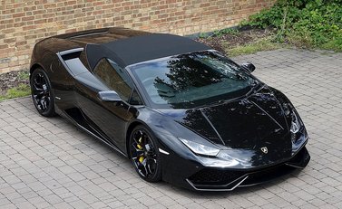 Lamborghini Huracan Spyder 2