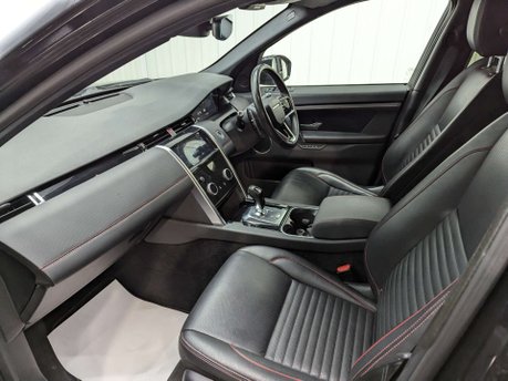Land Rover Discovery Sport 1.5 Discovery Sport R-Dynamic SE P300e Auto 4WD 5dr 57
