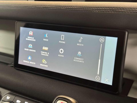 Land Rover Defender 3.0 D250 MHEV SE Hard Top SUV 5dr Diesel Auto 4WD MWB Euro 6 (s/s) (250 ps) 59