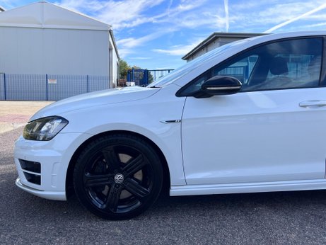 Volkswagen Golf 2.0 TSI BlueMotion Tech R 4Motion Euro 6 (s/s) 5dr 41