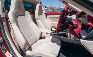 Porsche 911 (992) Targa 4S Heritage Design Edition 14