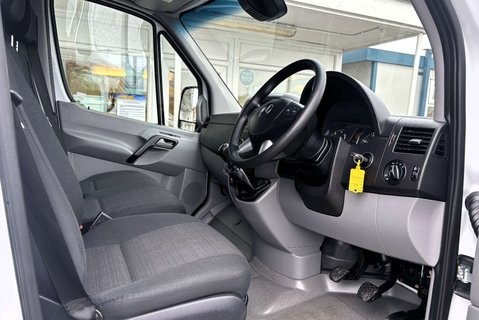 Mercedes-Benz Sprinter 516 Cdi 4x4 Lwb Hr Panel Van - Tail Lift / Air Con 19