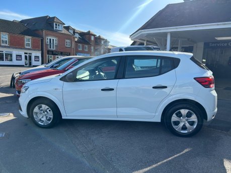 Dacia Sandero 1.0 TCe Essential Euro 6 (s/s) 5dr 3