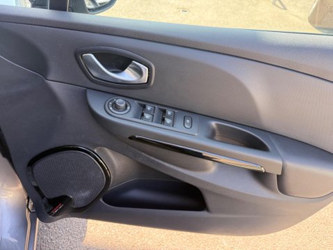 Renault Clio 1.5 dCi Dynamique S Nav Euro 6 (s/s) 5dr 25