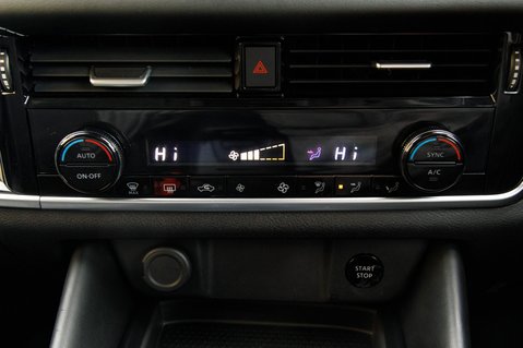 Nissan Qashqai E-POWER N-CONNECTA 38