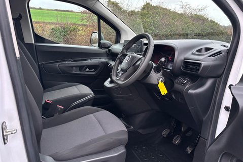 Vauxhall Combo L1H1 2000 Edition 102 ps 16
