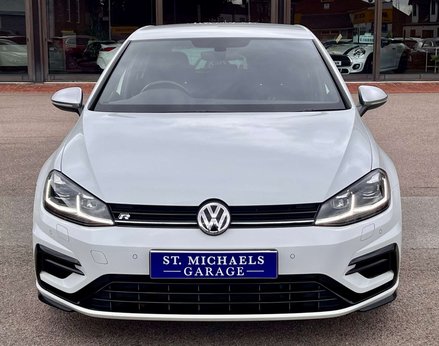 Volkswagen Golf 2.0 Golf R TSi 4WD 5dr 5