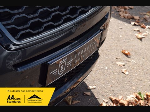 Land Rover Range Rover Evoque 2.0 Range Rover Evoque R-Dynamic SE D Auto 4WD 5dr 9