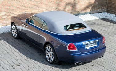Rolls-Royce Dawn 11
