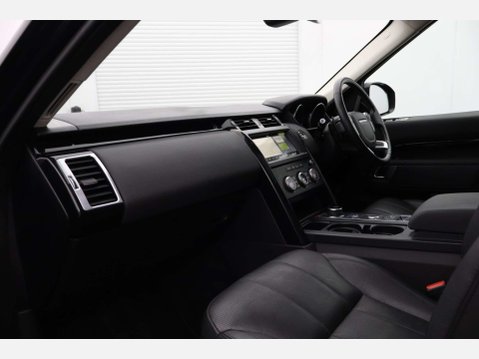 Land Rover Discovery 3.0 Discovery Anniversary Edition SDV6 Auto 4WD 5dr 36