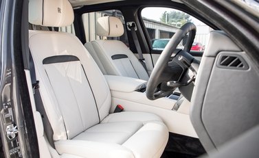 Rolls-Royce Cullinan 12