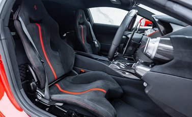 Ferrari 812 Competizione 12