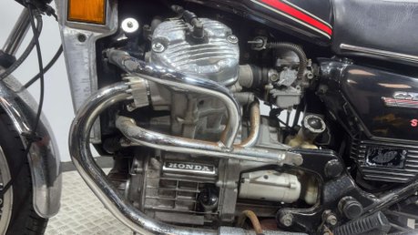 Honda CX 1981 43K 1 GENUINE OWNER NON CHOPPED RARE CLASSIC PROJECT BIKE 31