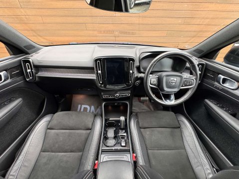 Volvo XC40 2.0 XC40 R-Design Pro T4 Auto 5dr 26