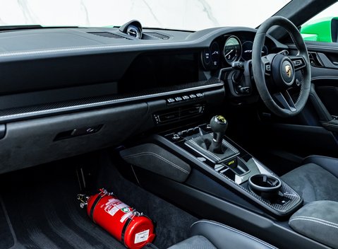 Porsche 911 GT3 (992) 19