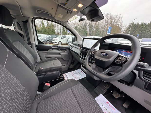 Ford Transit Custom Crew Cab AUTO LWB L2H1 Trend 280 Air Con Sport Alloys Camera Sensors SELECT 17