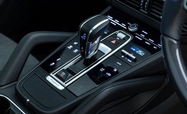 Porsche Cayenne GTS Coupé 21
