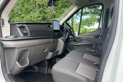 Ford Transit 350 Drw L4 Leader Luton with Tail Lift - Air Con / Rear Camera 14