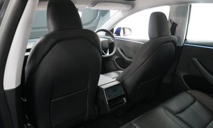 Tesla Model 3 LONG RANGE AWD Deep Blue Metallic GROK AI One Owner VATQ 17