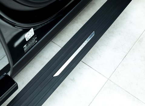 Land Rover Range Rover D300 SE 20