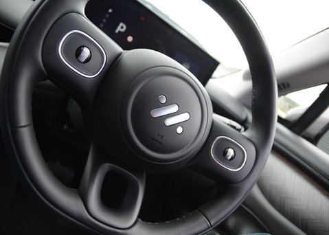 MG IM6 100kWh LAUNCH EDITION AWD 30