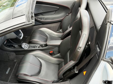 McLaren 570S SPIDER 44