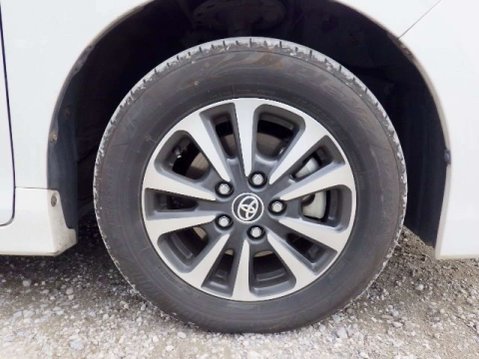 Toyota Esquire Hybrid Hybrid Gi 22