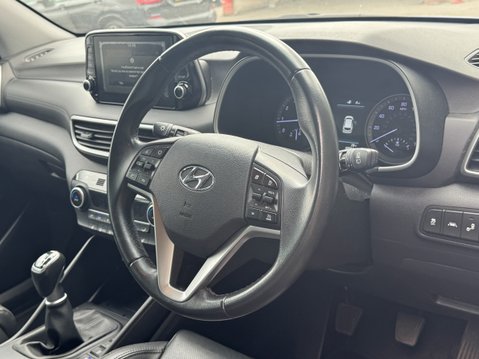 Hyundai TUCSON 1.6 T-GDi Premium SUV 5dr Petrol Manual Euro 6 (s/s) (177 ps) 12