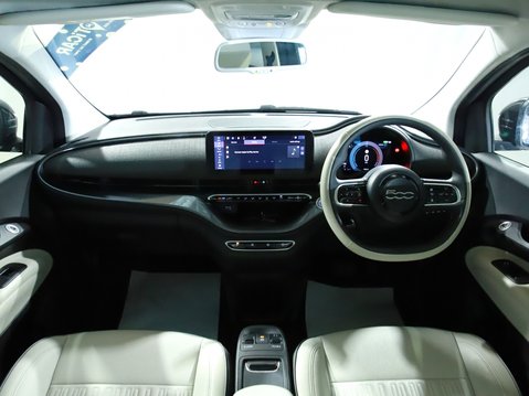 Fiat 500 87kW La Prima 42kWh 3dr Auto 17