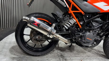 KTM Duke 2017 17K NEW MOT 125CC 15BHP NAKED BIKE 5