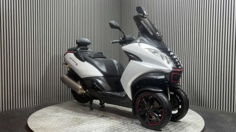 Peugeot Metropolis 400 RS ABS 3 WHEELER TRIKE ONLY 11K MOT JUNE 2027 400CC 3