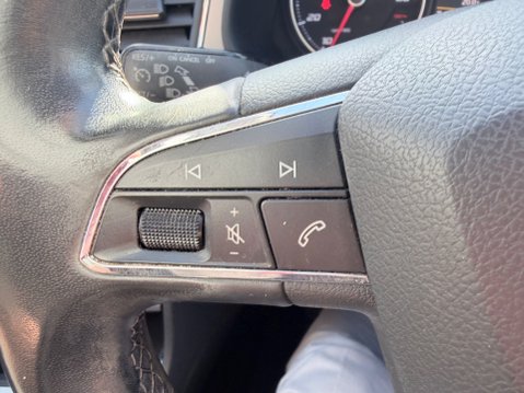 SEAT Leon 1.4 TSI XCELLENCE TECHNOLOGY 23