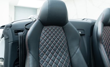 Audi R8 V10 Spyder 15