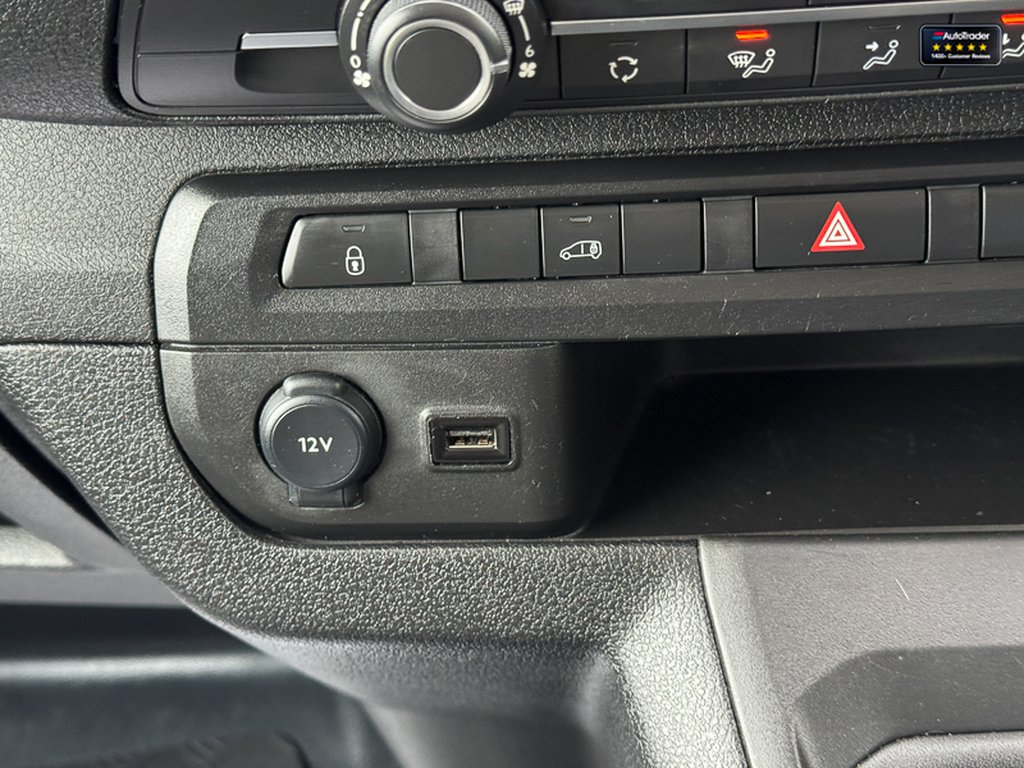 2023 Citroen DispatchMWB L2H1 Low Roof Enterprise 145bhp 1400 Air Con Sensors EURO 6 — thumbnail 32 of 49