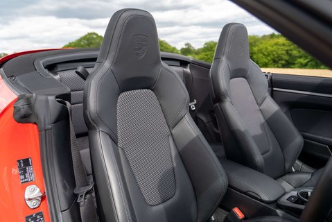 Porsche 911 Carrera S PDK 11