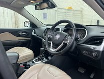 Jeep Cherokee 2.2 MultiJetII Limited SUV 5dr Diesel Auto 4WD Euro 6 (s/s) (200 ps) 10