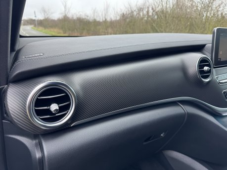 Mercedes-Benz V Class V250D AMG Line Auto Diesel Extra Long Wheelbase 8 SEATER/360 CAM/SAT NAV 18