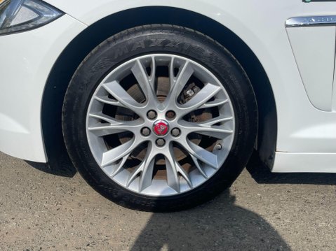 Jaguar XF 2.2d R-Sport Sportbrake Auto Euro 5 (s/s) 5dr 8
