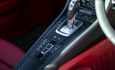 Porsche 911 (991) Carrera GTS 18